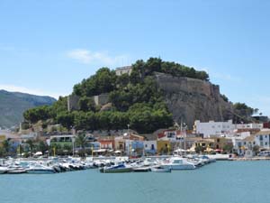 Denia castle and town pic